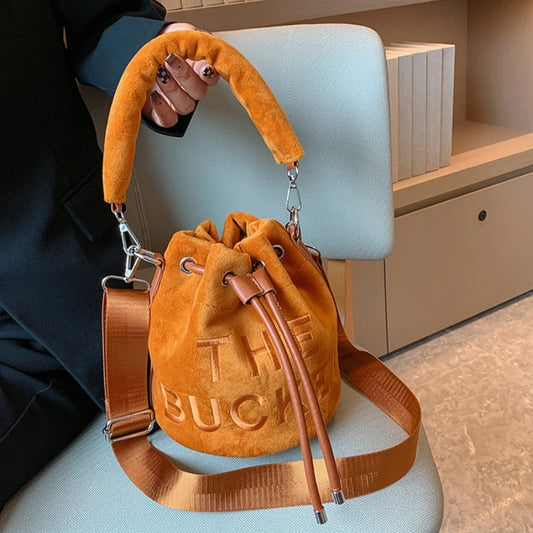 Plush Bucket Bags for Women 2022 New Luxury Designer Handbag Fashion Letter Print High Quality Cute Crossbody Shoulder Bag Woman